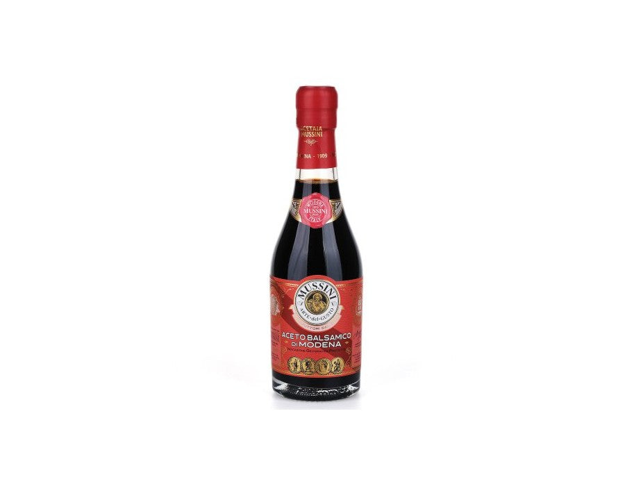 320,00
NOK
Balsamic Vinegar of Modena - 4 Gold Medals 250ml